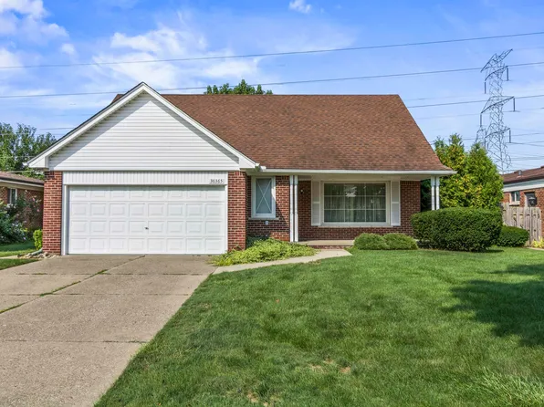 36365 Idaho Dr, Sterling Heights, MI 48312