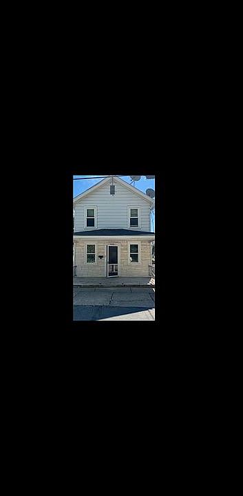 1st image of 528 Winter St