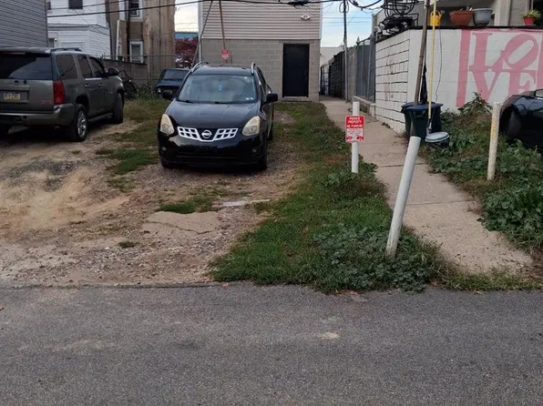 3609 Sears St, Philadelphia, PA 19146