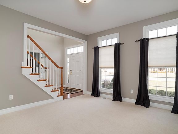 4th image of 7184 Creekbend Dr
