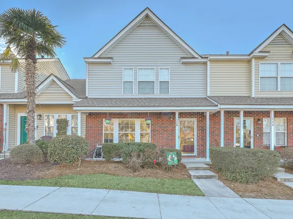 128 Hornby Cir, Goose Creek, SC 29445