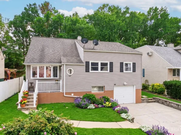 66 Brandywine Rd, Fords, NJ 08863