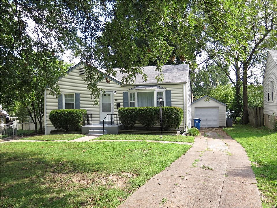 1st image of 9802 Lullaby Ln
