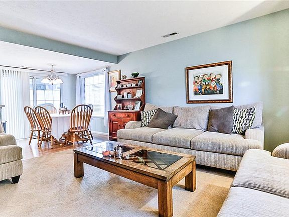 4th image of 7279 Bristol Ct #46