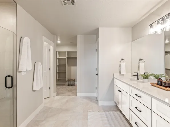 432 N 530 W, Hurricane, UT 84737