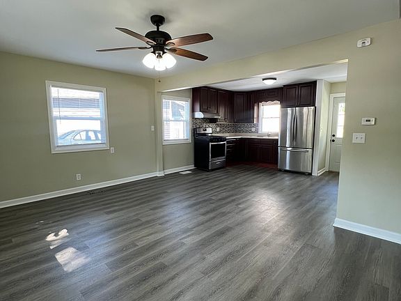 3rd image of 150 Meadow Ave