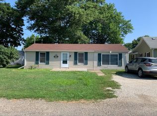 106 E 9th St, Glasford, IL 61533