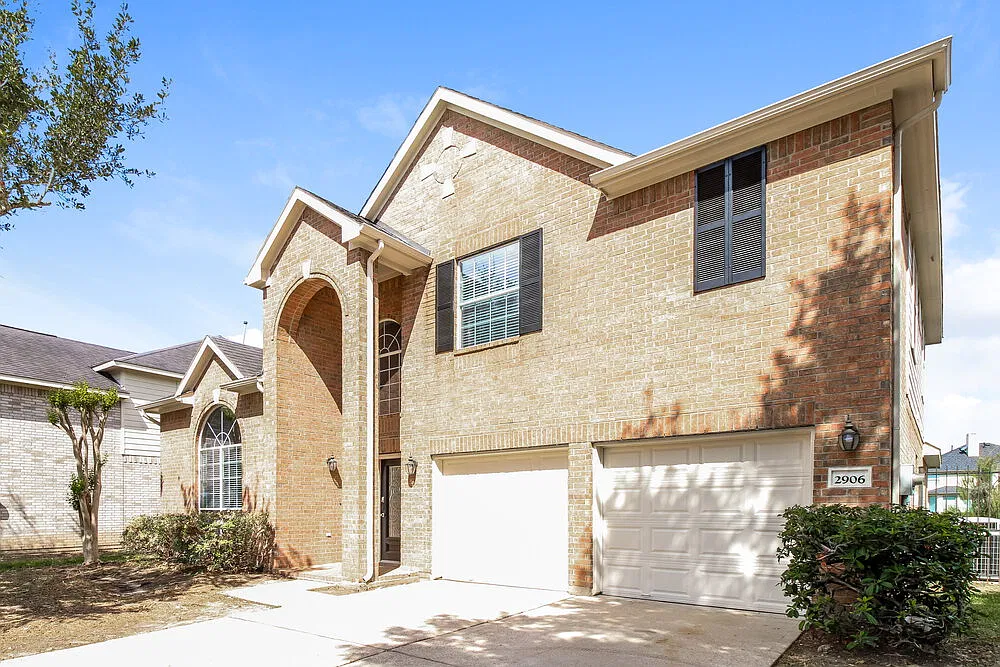 4 bed, 2.5 bath, 3122 sqft, $2,960 — Photo 4