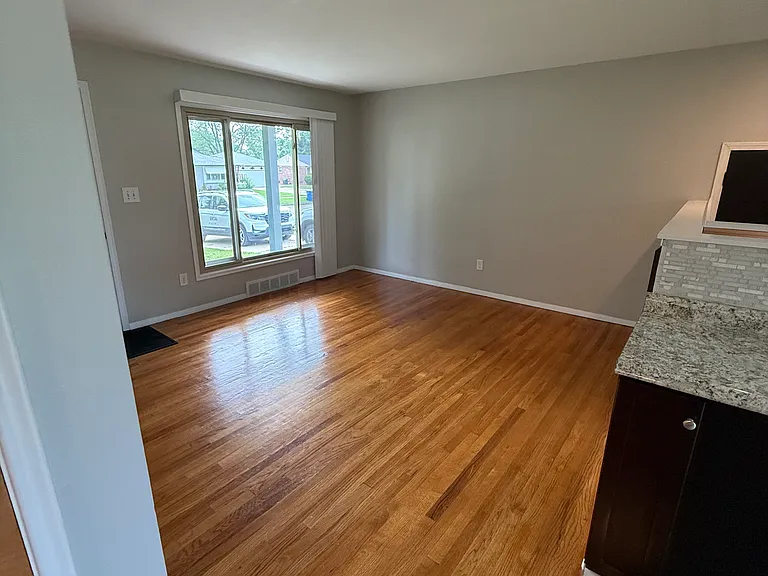 1431 Edgeorge St — Photo 18
