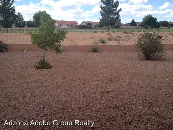 2nd image of 429 S Valle Escondido