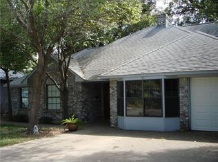 703 Ellis St, Waxahachie, TX 75165