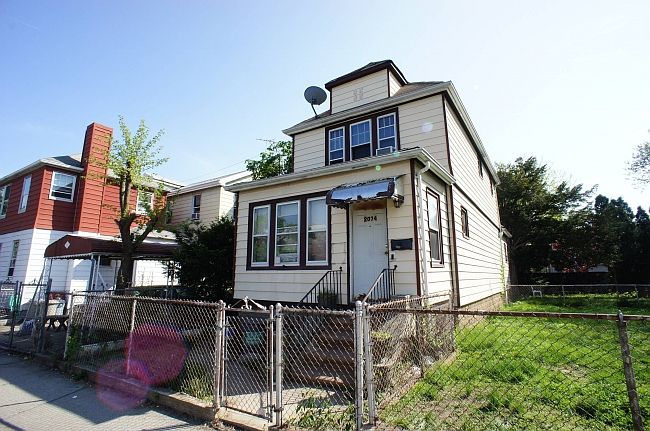 2nd image of 2064 57th St