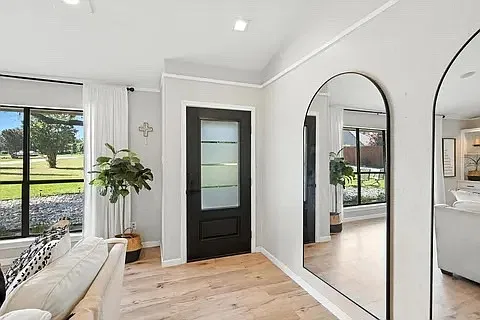 4 bed, 2100 sqft, $3,500 — Photo 4