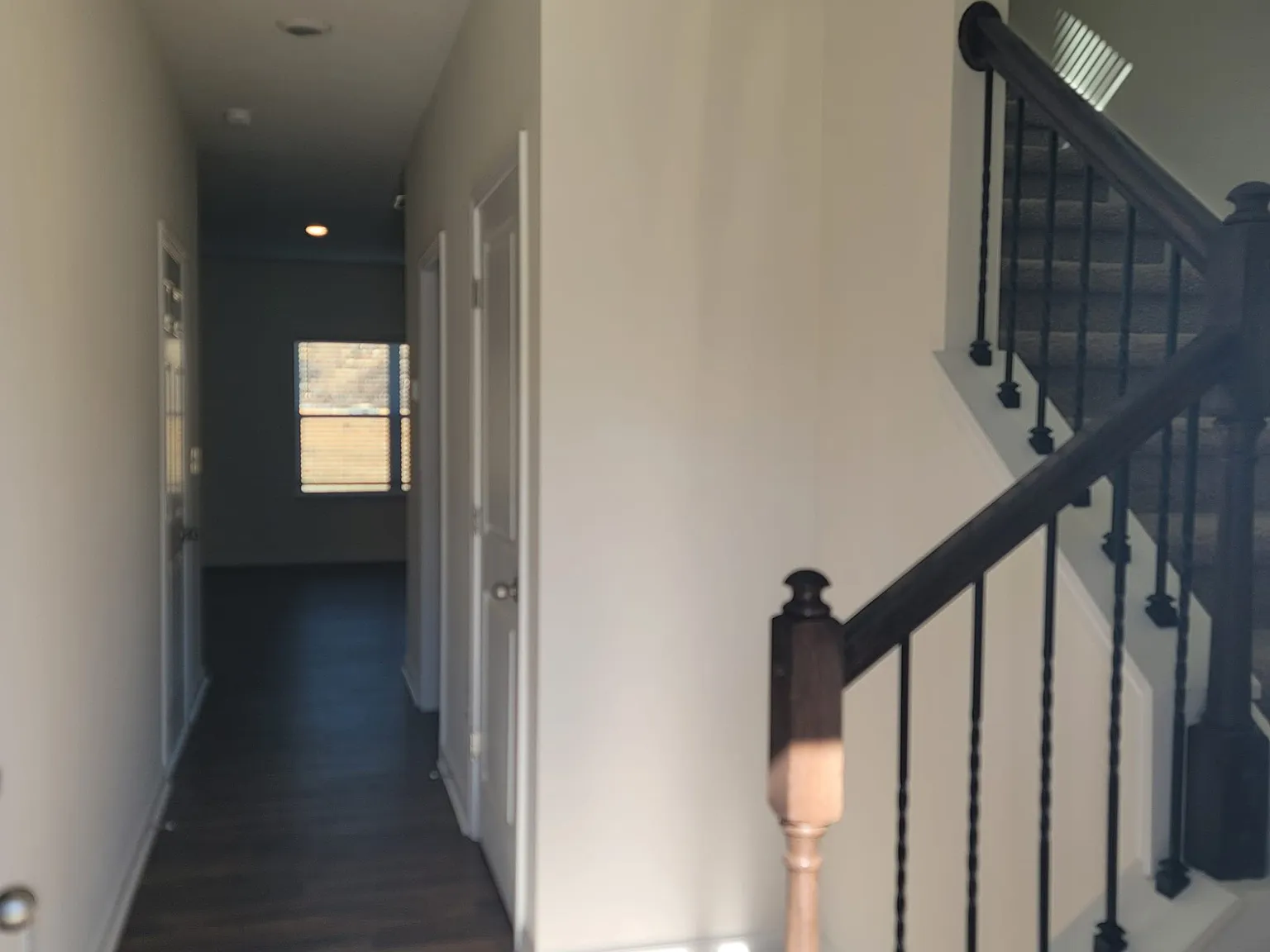 3 bed, 2.5 bath, 1381 sqft, $2,000 — Photo 3