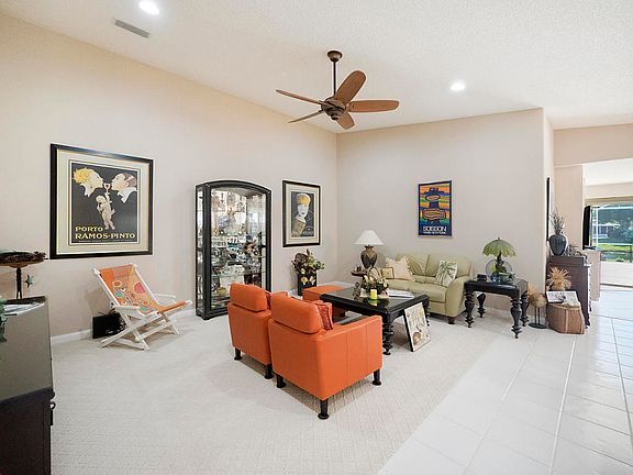 5th image of 1268 NW Bentley Cir APT A