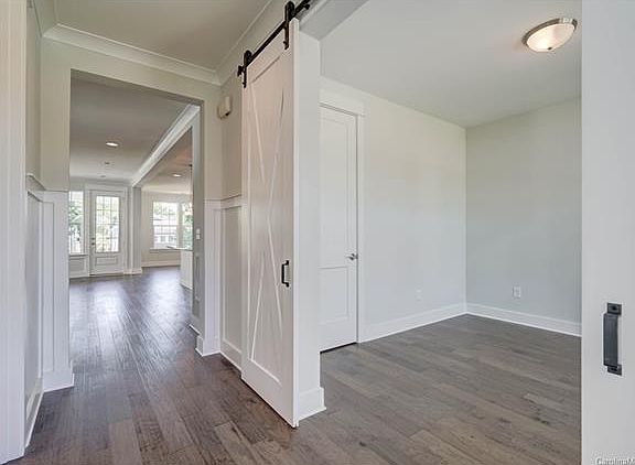 2nd image of 116 Slocumb Ln