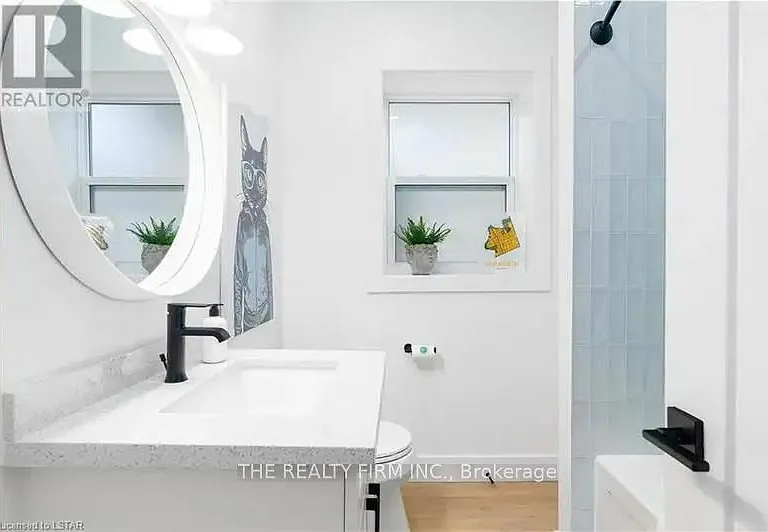304 Oxford St E #3 — Photo 5