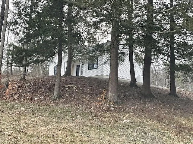 3 bed, 1250 sqft, $2,475 — Photo 4