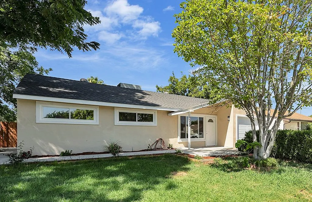 6528 Larry Way photo 1