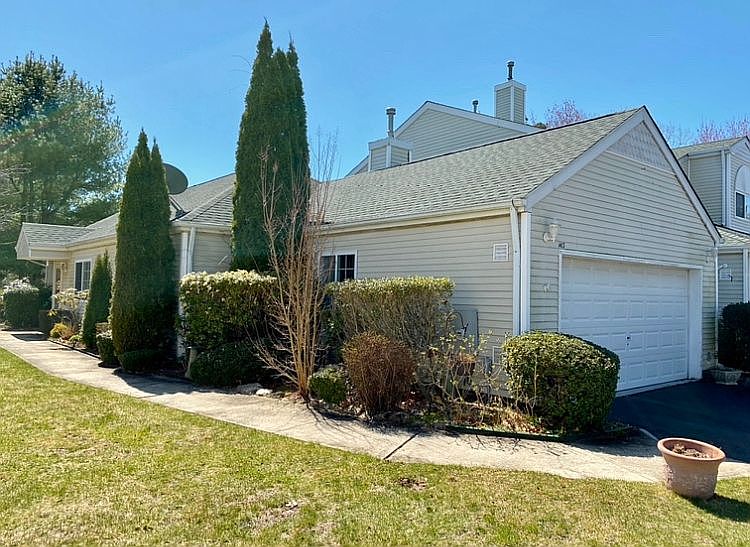 143 Farm House Ct Manorville, NY, 11949 Apartments for Rent Zillow