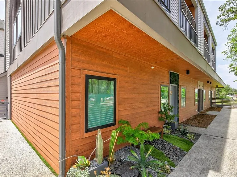 5924 S Congress Ave #12 — Photo 21