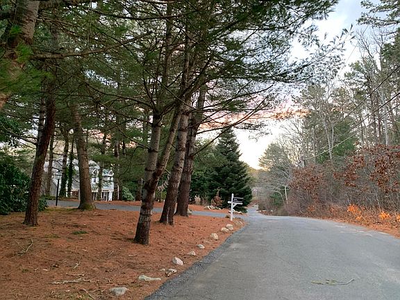 4th image of 0 Whiffletree Ave