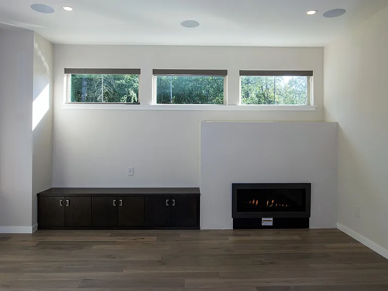 3208 NE Tillicum Cir — Photo 3