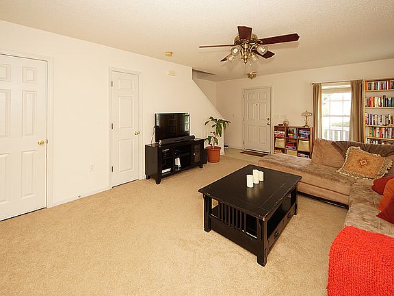 5th image of 153 Old Tree Rd