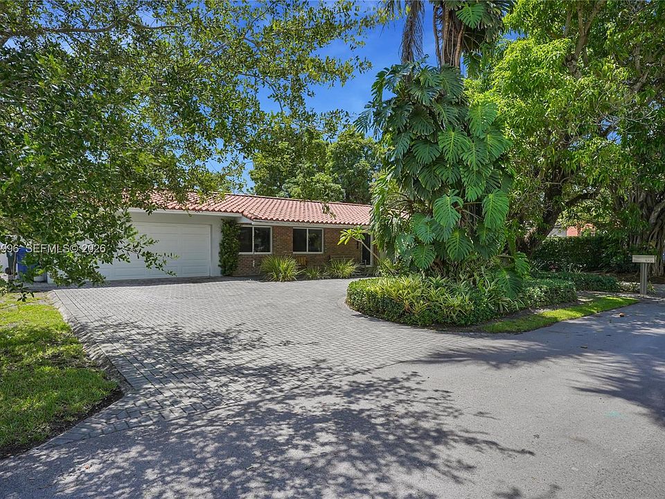 1st image of 5721 SW 59th Ct