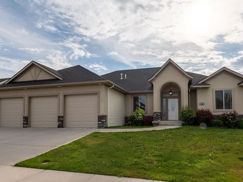 1st image of 520 Sun Terrace Dr