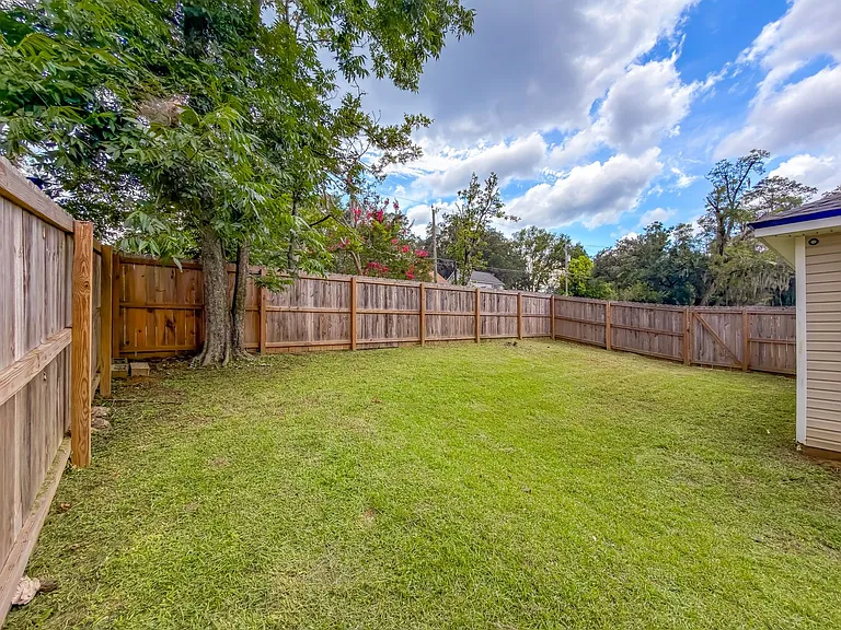 1367 Idlewild Dr — Photo 43