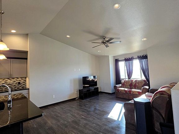 4th image of 718 Braelynn Ln