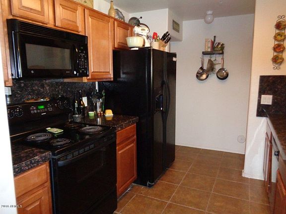 4th image of 2950 W Louise Dr #A4