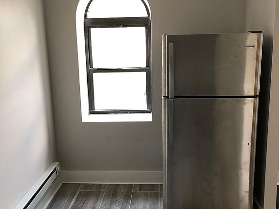 4th image of 5101 N 12th St #10D