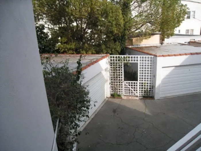 garden/garage