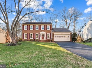 3122 Hannahs Pond Ln, Herndon, VA 20171
