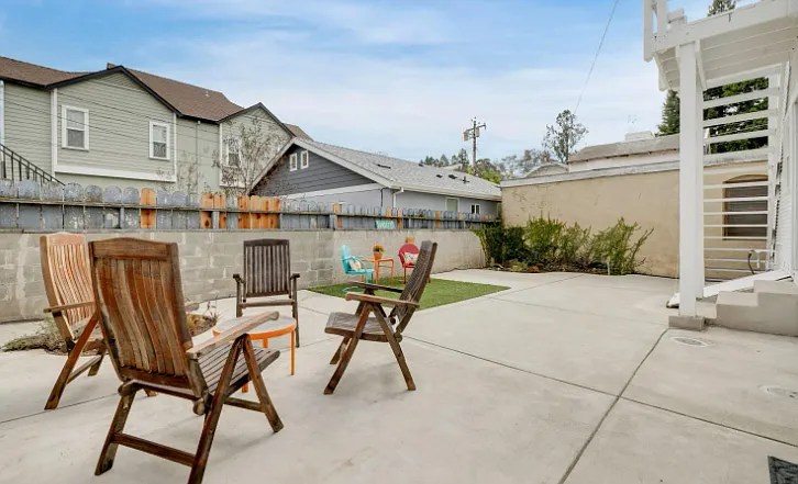 3 bed, 1032 sqft, $3,000 — Photo 4