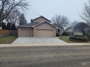 1500 E Peridot St, Meridian, ID 83646