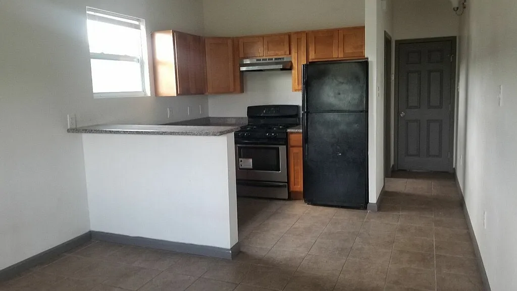 3159 Laussat Pl — Photo 2