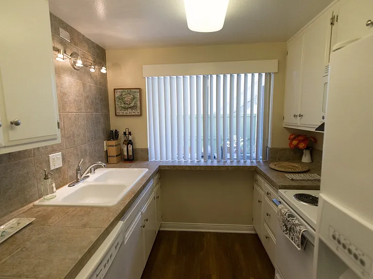 3400 South Main Street — Photo 13