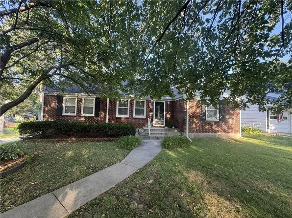 7217 Belinder Ave, Prairie Village, KS 66208
