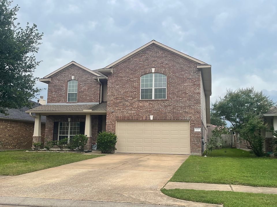 1st image of 8727 Cedar Walk Dr