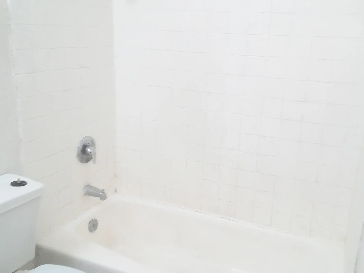 Lee Avenue Apartments — Photo 2