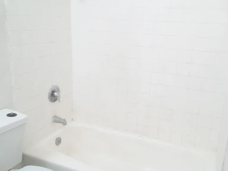 11941 Lee Ave #7 — Photo 2
