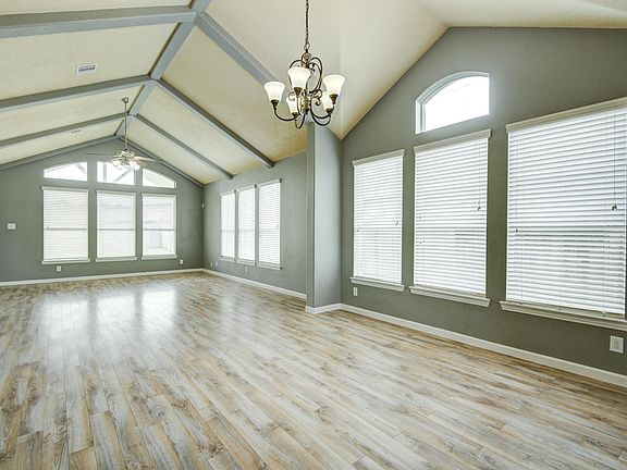 4th image of 122 Bright Brook Ln