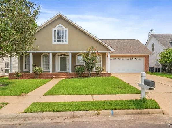 11400 Saint James Ct, Northport, AL 35475