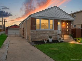 8161 S Tripp Ave, Chicago, IL 60652