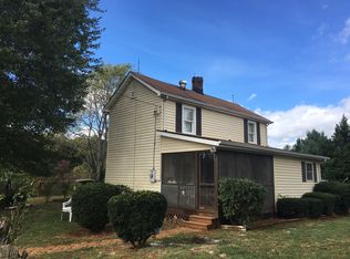 3045 Tanners Ln, Reva, VA 22735