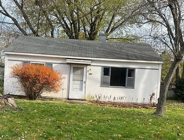 526 Davidson Ave photo 1