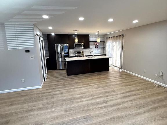 2nd image of 10289 Ridgeline Dr